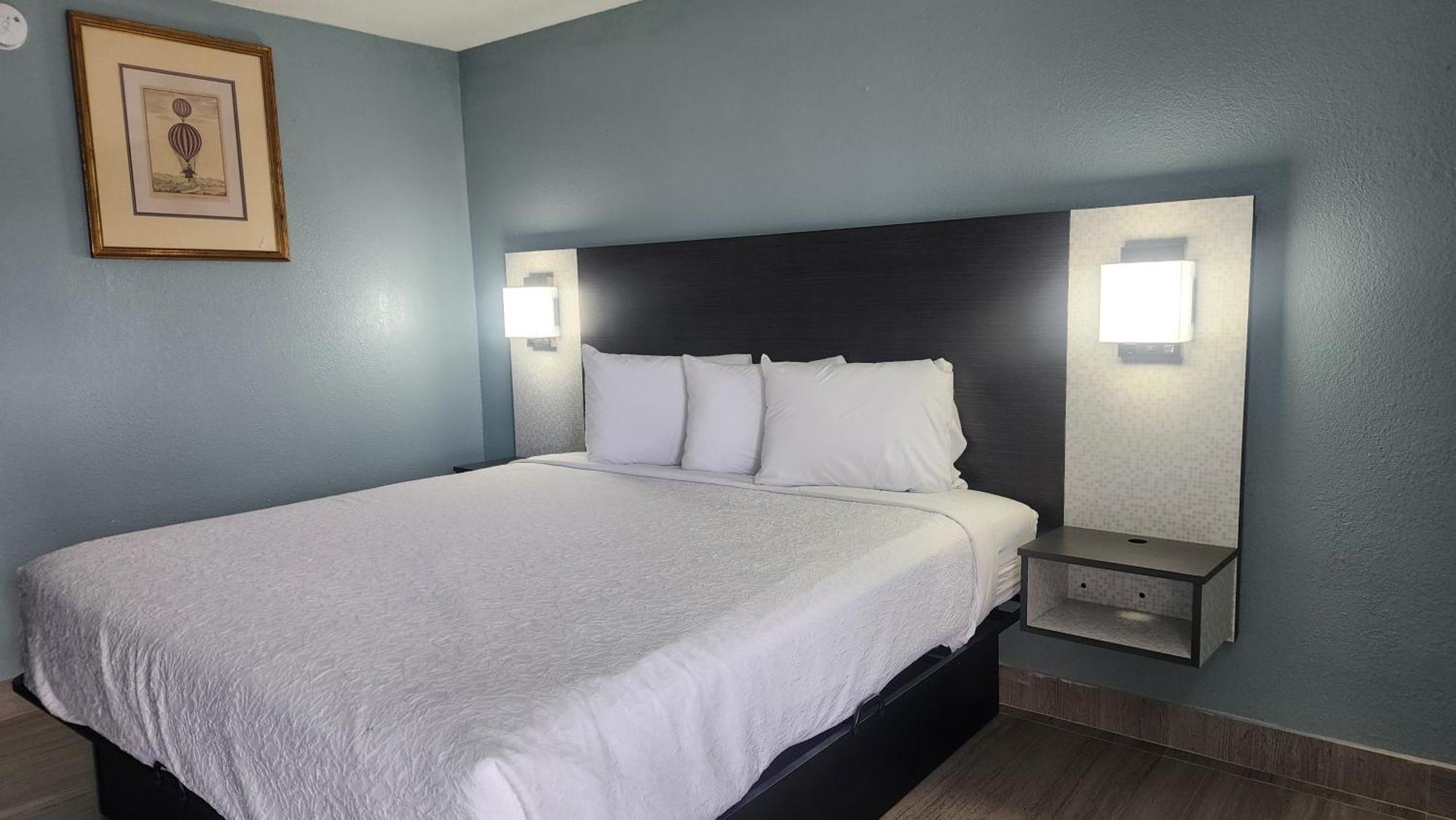Lone Star Inn & Suites By Oyo Harlingen Tx Exterior foto