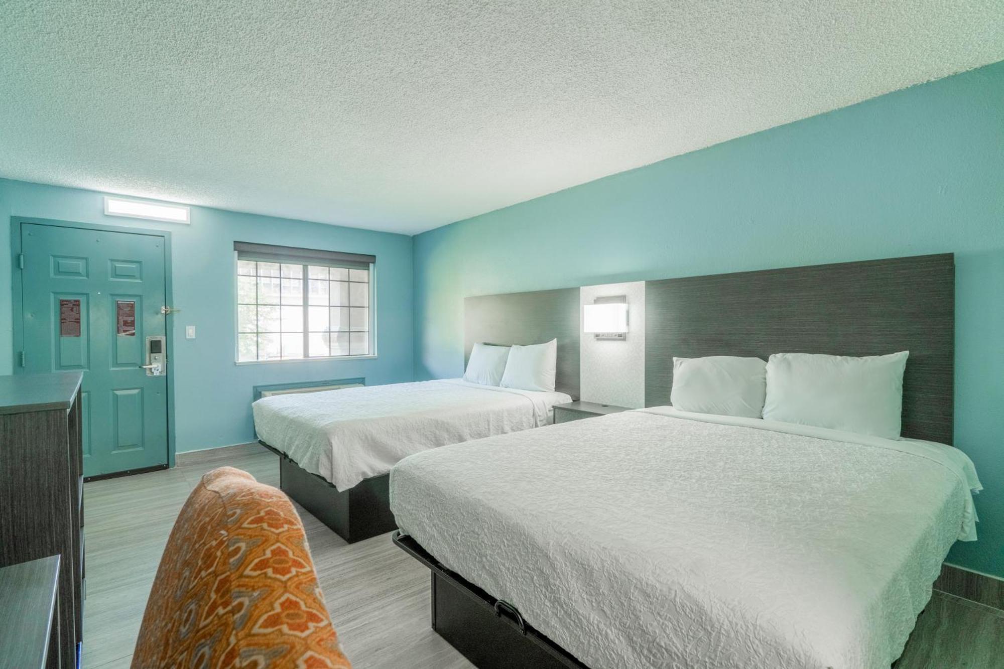 Lone Star Inn & Suites By Oyo Harlingen Tx Exterior foto